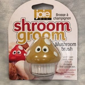Mushroom Groom Mushroom Brush Cooking Prep Kitchen Tool NWT BPA free 2.50”